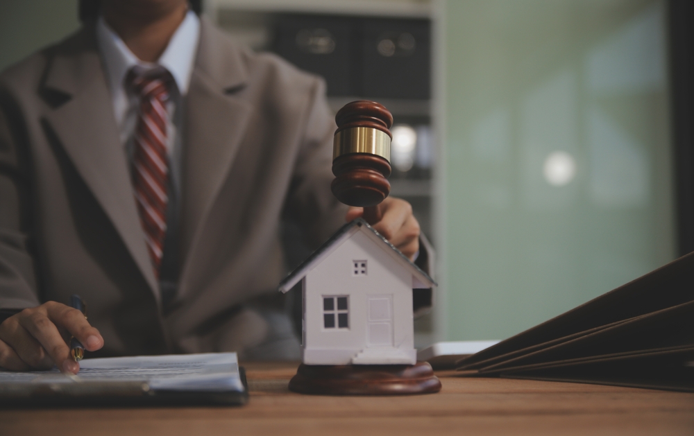 Case all’asta provenienti da procedure concorsuali: differenze rispetto al pignoramento civile